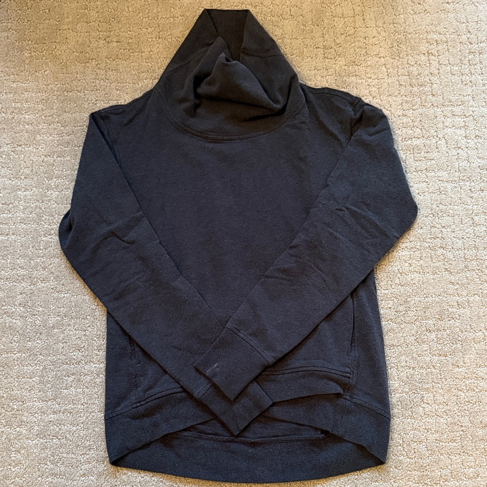lululemon athletica gray Sweatshirt